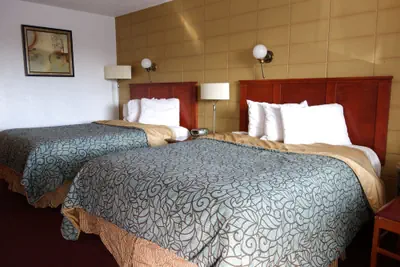 Photo 5 - Cabana Inn
