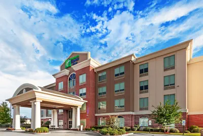 Photo 2 - Holiday Inn Express & Suites Shreveport South Park Plaza by IHG