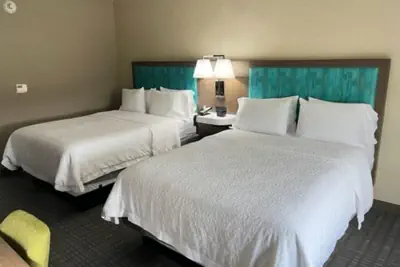 Photo 4 - Hampton Inn & Suites Louisville East