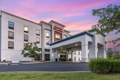 Photo 2 - Hampton Inn & Suites Louisville East