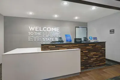 Photo 4 - Hampton Inn Keokuk