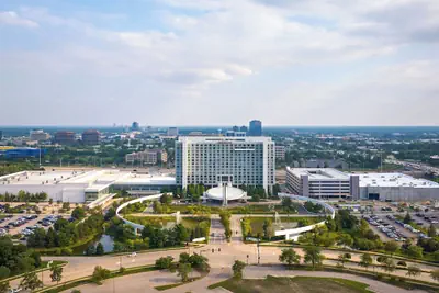 Photo 2 - Renaissance Schaumburg Convention Center Hotel