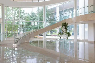 Photo 4 - Renaissance Schaumburg Convention Center Hotel