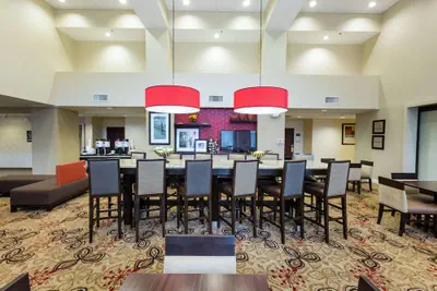 Photo 4 - Hampton Inn Suites Jacksonville Airport