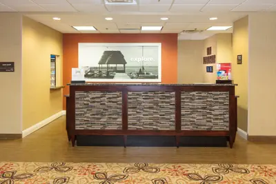 Photo 5 - Hampton Inn Suites Jacksonville Airport