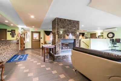Photo 5 - Rodeway Inn Towanda