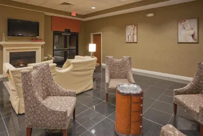Photo 4 - Holiday Inn Express & Suites Carbondale - University Area by IHG