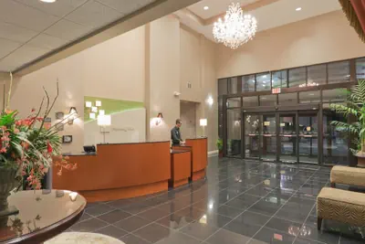 Photo 2 - Holiday Inn Express & Suites Carbondale - University Area by IHG