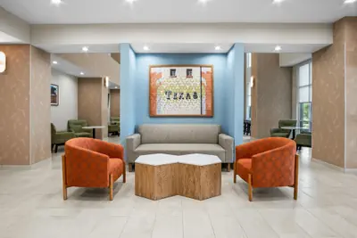 Photo 4 - Hampton Inn & Suites Waxahachie