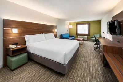 Photo 4 - Holiday Inn Express Warrenton by IHG
