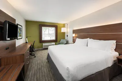 Photo 3 - Holiday Inn Express Warrenton by IHG