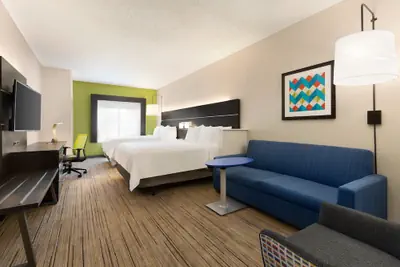 Photo 5 - Holiday Inn Express & Suites Shawnee by IHG