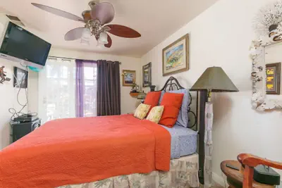 Photo 2 - Always Inn San Clemente Bed & Breakfast