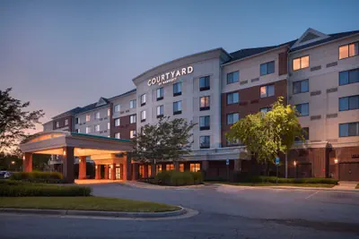 Photo 2 - Courtyard by Marriott Winchester
