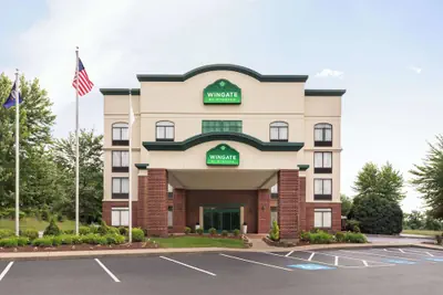 Photo 2 - Wingate by Wyndham Louisville East