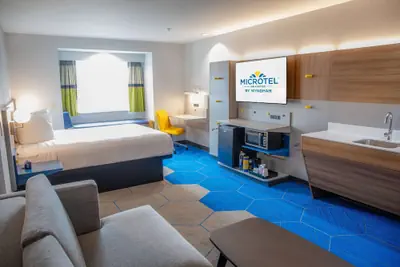 Photo 2 - Microtel Inn & Suites by Wyndham Kingsland Naval Base I-95