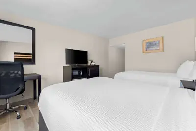 Photo 5 - Days Inn by Wyndham Albany SUNY