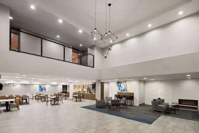 Photo 3 - La Quinta Inn & Suites by Wyndham Kennewick