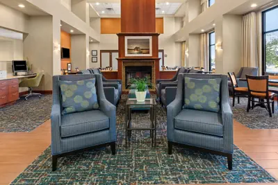 Photo 3 - Hampton Inn & Suites Burlington
