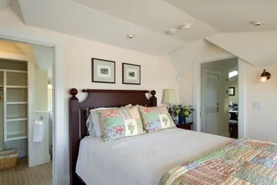 Photo 4 - The Revere Guest House