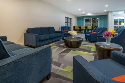Photo 4 - Wingate by Wyndham Waldorf/Washington DC Area