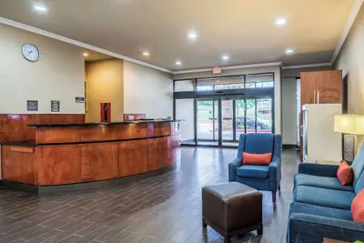 Photo 5 - Comfort Suites Near Texas State University