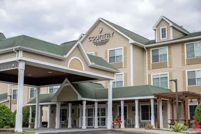 Photo 2 - Country Inn & Suites by Radisson, Lake George (Queensbury), NY