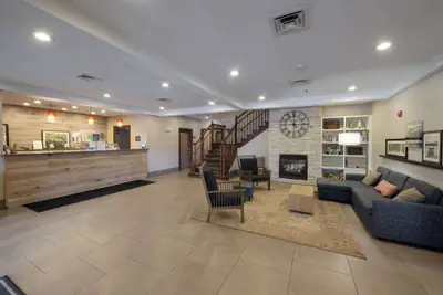 Photo 4 - Country Inn & Suites by Radisson, Lake George (Queensbury), NY