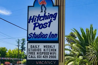 Photo 2 - Hitching Post Studios Inn