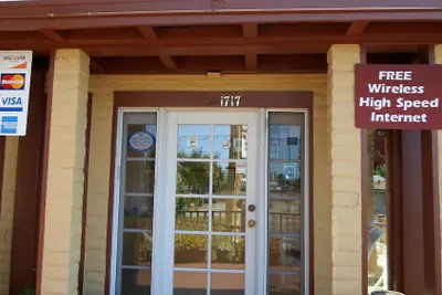 Photo 5 - Hitching Post Studios Inn
