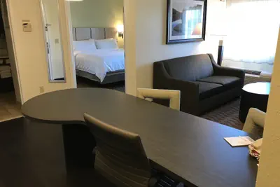 Photo 3 - Candlewood Suites Fort Wayne by IHG