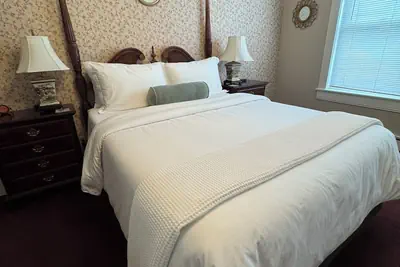 Photo 5 - The Clipper Inn Bed & Breakfast