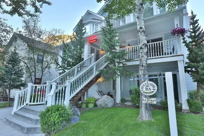 Photo 2 - The Clipper Inn Bed & Breakfast