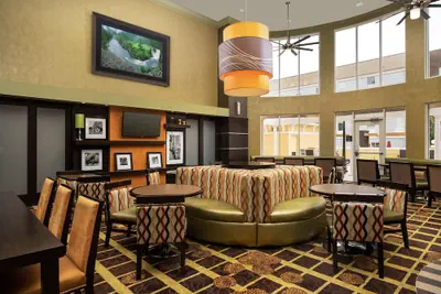 Photo 5 - Hampton Inn & Suites Lake City