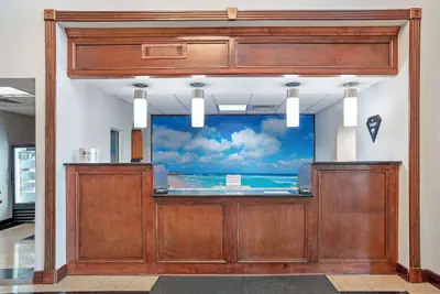 Photo 4 - Best Western Plus Blue Angel Inn