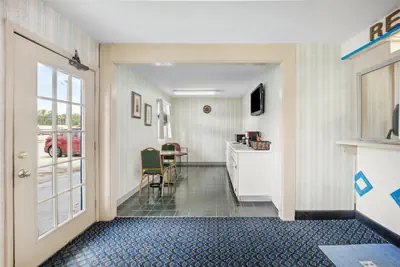 Photo 3 - Americas Best Value Inn Roxboro