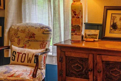 Photo 3 - Brass Lantern Inn