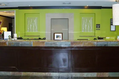 Photo 3 - Hilton Garden Inn El Paso / University