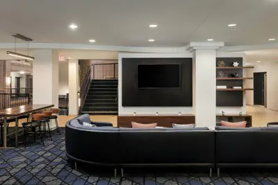 Photo 5 - Courtyard by Marriott Wichita At Old Town