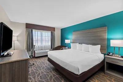 Photo 2 - Best Western Presidential Hotel & Suites