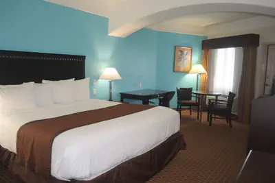 Photo 4 - Baymont by Wyndham Galveston