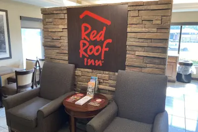 Photo 3 - Red Roof Inn Newport News - Yorktown