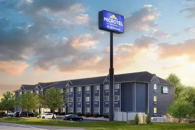 Photo 2 - Microtel Inn & Suites by Wyndham Dover