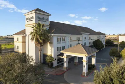 Photo 2 - Fairfield Inn and Suites by Marriott Sacramento Elk Grove