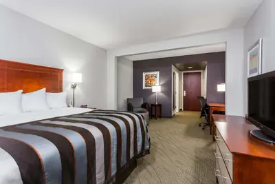 Photo 5 - Wingate by Wyndham Chesapeake