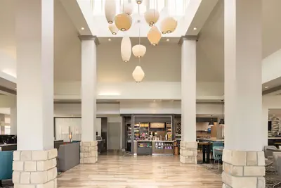 Photo 4 - Hilton Garden Inn Omaha West