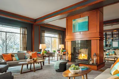 Photo 2 - Courtyard Marriott Burlington Harbor