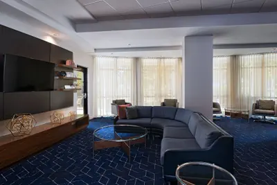 Photo 3 - Courtyard by Marriott Austin Airport