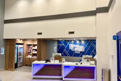 Photo 5 - Holiday Inn Express Madison by IHG