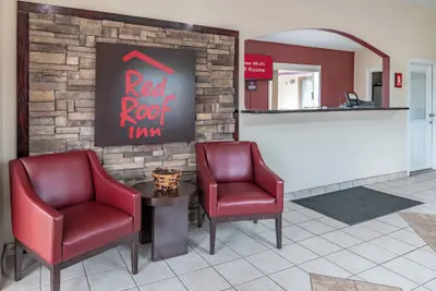 Photo 4 - Red Roof Inn Buffalo, TX